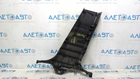 Накладка центральной стойки нижняя левая Honda Civic X FC 16-21 4d черная, царапины