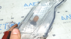 Поворотник правый Toyota Camry v55 15-17 usa, песок
