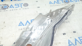 Поворотник правый Toyota Camry v55 15-17 usa, песок