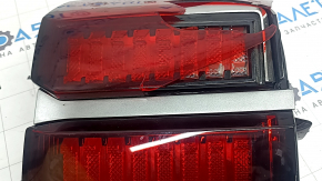 Фонарь левый Kia Sorento 21-26 HEV галоген, без проводки, трещины, разбито стекло