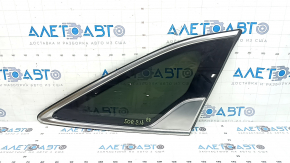 Geam spate dreapta Kia Sorento 21-25 cu geam fumuriu și ornament cromat
