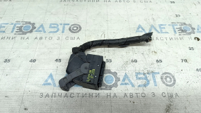 Фишка на блок ECU компьютер двигателя Toyota Camry v55 15-17 2.5 hybrid usa малая