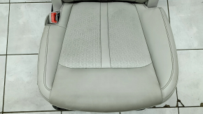 Сидение 2 ряда левое Kia Sorento 21-26 HEV, PHEV перфорация, кожа серая, под чистку, примято