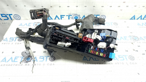 Блок предохранителей подкапотный Toyota Camry v55 15-17 hybrid usa с корпусом