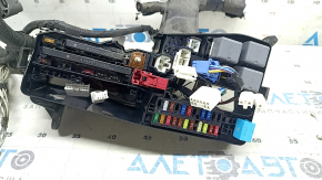 Блок предохранителей подкапотный Toyota Camry v55 15-17 hybrid usa с корпусом