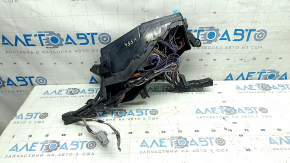 Блок предохранителей подкапотный Toyota Camry v55 15-17 hybrid usa с корпусом