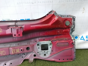 Задняя панель Toyota Prius V 12-17 красная, высверлена