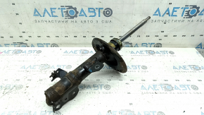 Амортизатор передний правый Toyota Camry v55 15-16 usa LE, ржавый