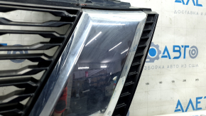 Grilă radiator Nissan Rogue 17-18 pentru cameră, radar, emblemă pătrată, fără emblemă, nisip, crom umflat