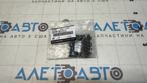 Заглушка буксировочного крюка заднего бампера левая Mazda 6 14-16