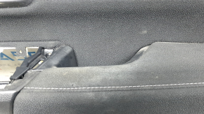 Panou ușă dreapta față neagră pentru Honda CRV 17-22, cotieră din material textil negru, inserție din material textil negru, ornament din lemn deschis la culoare, necesită curățare, zgârieturi, urme d