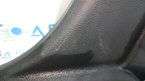 Накладка центральной стойки нижняя правая Nissan Rogue 14-20 черная, с заглушкой, царапины