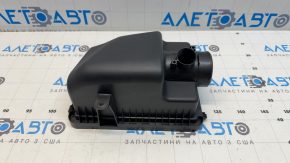 Carcasa filtrului de aer Mazda 3 19- 2.5 partea superioara
