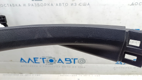Ornament montan central stânga jos pentru Nissan Ariya 23-25, negru cu inserție neagră