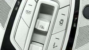 Плафон освещения передний в сборе Audi Q5 80A 21-24 под люк, серый, царапины