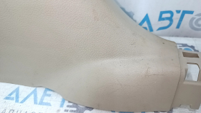 Накладка центральной стойки нижняя левая Nissan Altima 13-16 бежевая, царапины, под чистку, побелел пластик