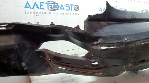 Bara spate este goală, partea inferioară a structurii Honda CRV 20-22, are lovituri, zgârieturi.