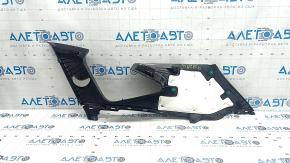 Накладка задней стойки левая Hyundai Tucson 22-26 черная, царапины, надломаны крепления