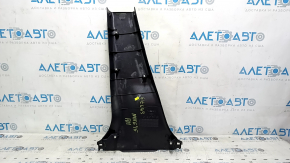 Накладка центральной стойки нижняя правая Nissan Versa Note 13-19 черная, царапины