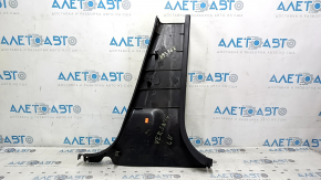 Накладка центральной стойки нижняя левая Nissan Versa 12-19 черная, царапины