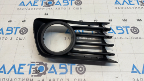 Grila inferioară stângă a barei de protecție față sub proiectoarele de ceață Toyota Prius 20 04-09