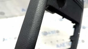 Накладка центральной консоли задняя VW Jetta 11-18 USA черная, под прикуриватель, царапины