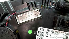 Щиток приборов Audi A6 C8 19-25 км/ч, миль/ч, 63к, сломаны крепления