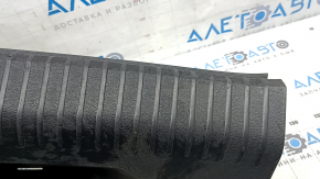 Накладка проема багажника VW Jetta 19-26 черная, царапины