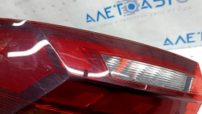 Фонарь внешний крыло левый VW Jetta 19-19 царапины, в клее
