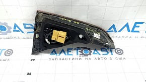 Фонарь внутренний крышка багажника правый VW Jetta 19-26 трещины