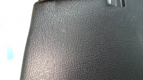 Накладка центральной стойки нижняя правая VW Tiguan 09-18 черная, тип 2, царапина