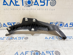 Брызговик передний правый Audi Q5 8R 09-17