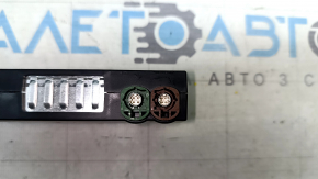 USB Hub центральной консоли Audi E-Tron 19-23 передний