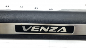 Ornamente prag ușă dreapta față pentru Toyota Venza 21-24, negre, inserție cromată, zgârieturi, coroziune, lovituri pe ornamentele cromate