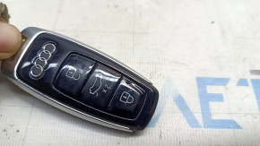 Ключ smart Audi E-Tron 19-23 4 кнопки, черный глянец, потерт, сколы