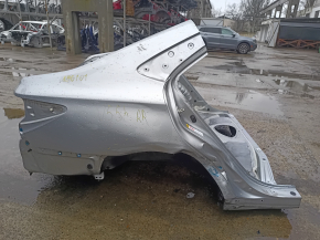 Aripă spate dreapta Toyota Camry v55 15-17 usa, argintiu 1J9, pe caroserie, zgârietură