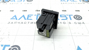 USB Hub центральной консоли Mercedes A-class V177 19-22 задний, 2 type-C