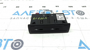USB Hub центральной консоли Mercedes A-class V177 19-22 центральный, 2 type-C