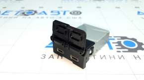USB Hub задний Toyota Venza 23-24