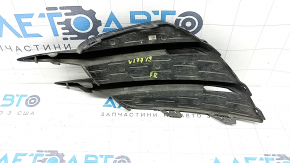 Решетка переднего бампера правая Mercedes A-class V177 19-22 структура, AMG pkg
