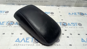 Подлокотник Nissan Leaf 13-17 кожа, черный, синяя строчка, следы от маркера