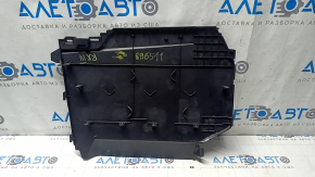 Накладка центральной консоли боковая задняя правая Lexus RX350 RX450h 16-22 черная, царапины