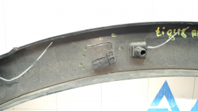 Накладка арки крыла задняя правая VW Tiguan 18-24 структура, сломаны крепления, царапины