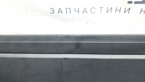 Накладка двери нижняя задняя левая VW Tiguan 18-24 структура, царапины, потёрта