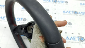 Руль голый Mercedes A-class V177 19-22 кожа черная с красной строчкой, AMG pkg, царапины, под чистку