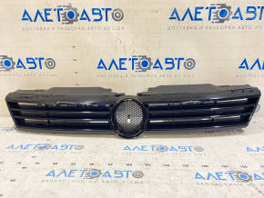 Решетка радиатора grill VW Jetta 11-14 USA без эмблемы