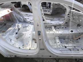 Стойка кузова центральная правая Mercedes A-class V177 19-22 на кузове
