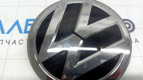 Эмблема решетки радиатора grill VW Tiguan 18-21 под радар, песок