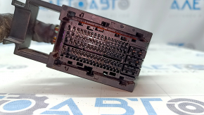 Фишка на блок ECU компьютер двигателя Audi A5 F5 17-25 2.0T правая