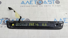Накладка порога наружная задняя правая Audi E-Tron 19-23 черная, с хромом и подсветкой, потерта